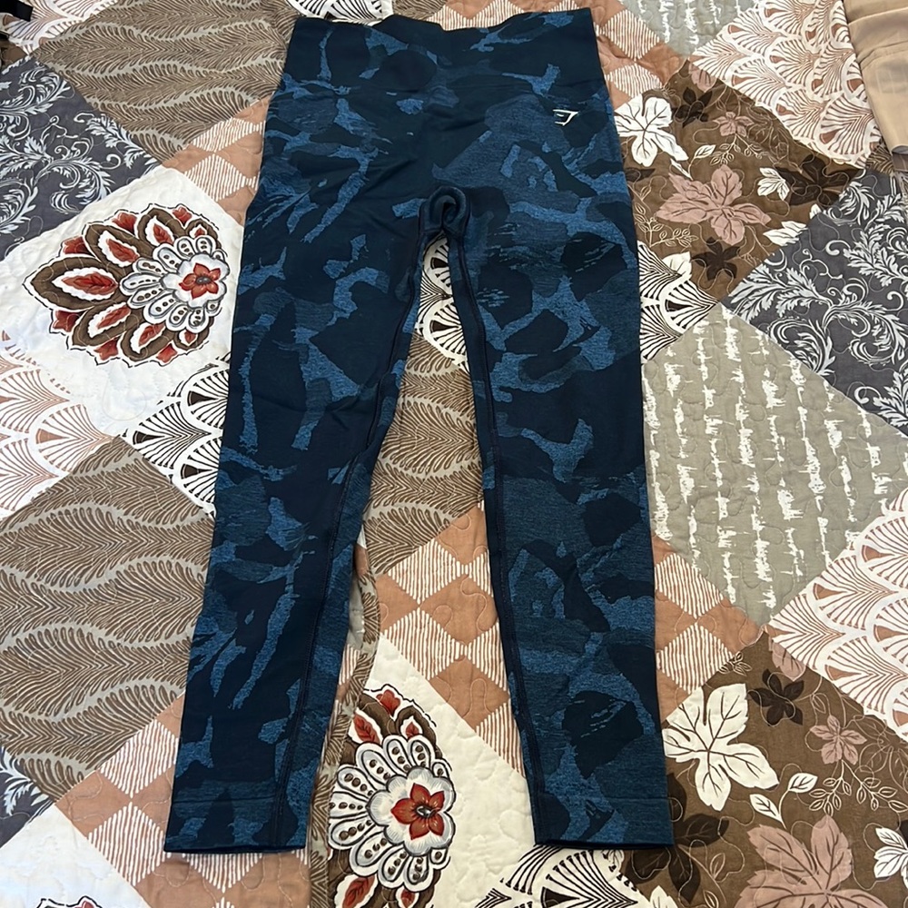 Gymshark Adapt Camo Seamless Leggings in Savanna